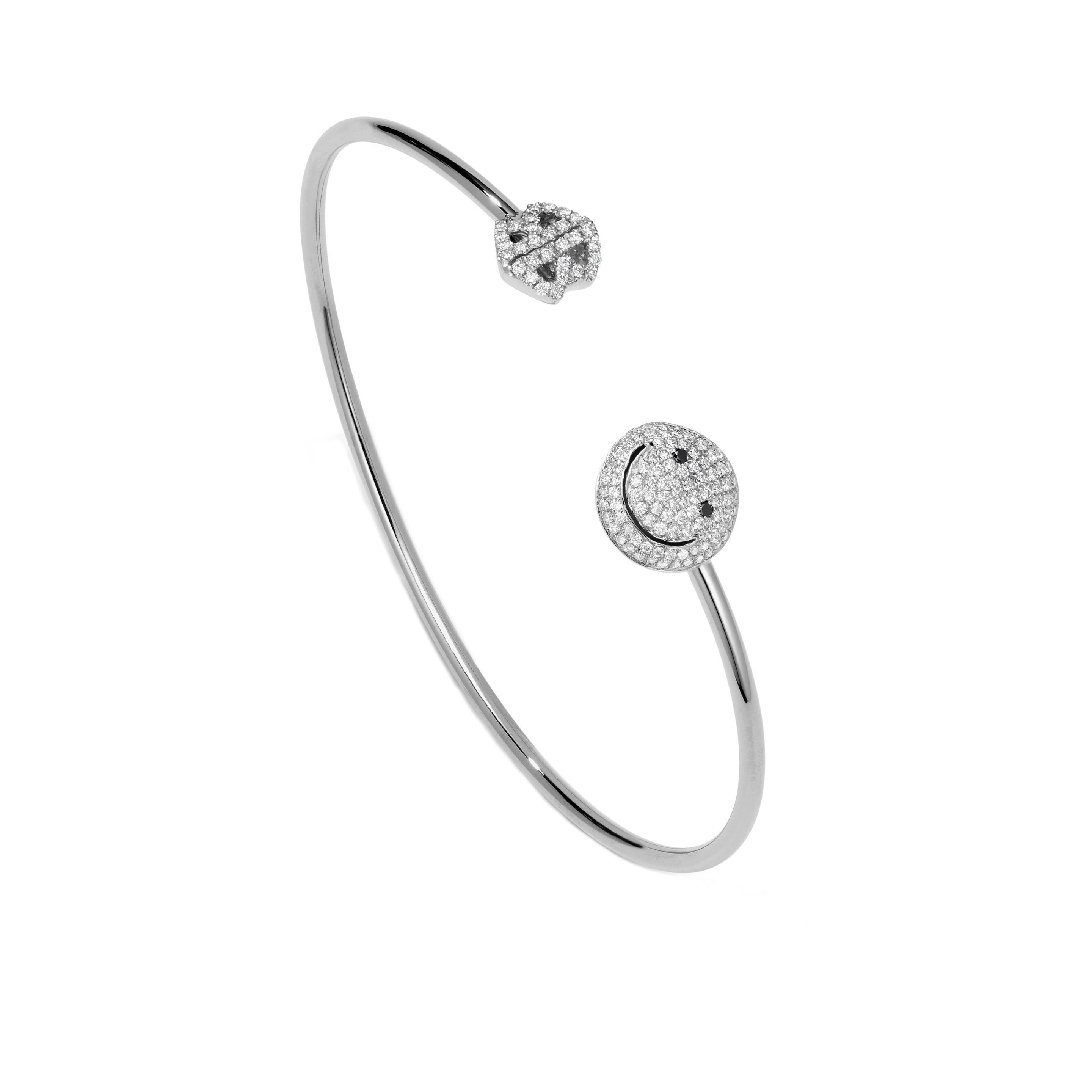 2B Happy Small One Face Open Bangle